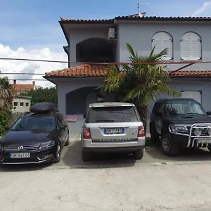 apartments-miki-fazana.in-istria.net/
