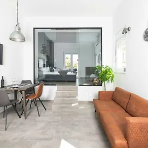  Apartment Space