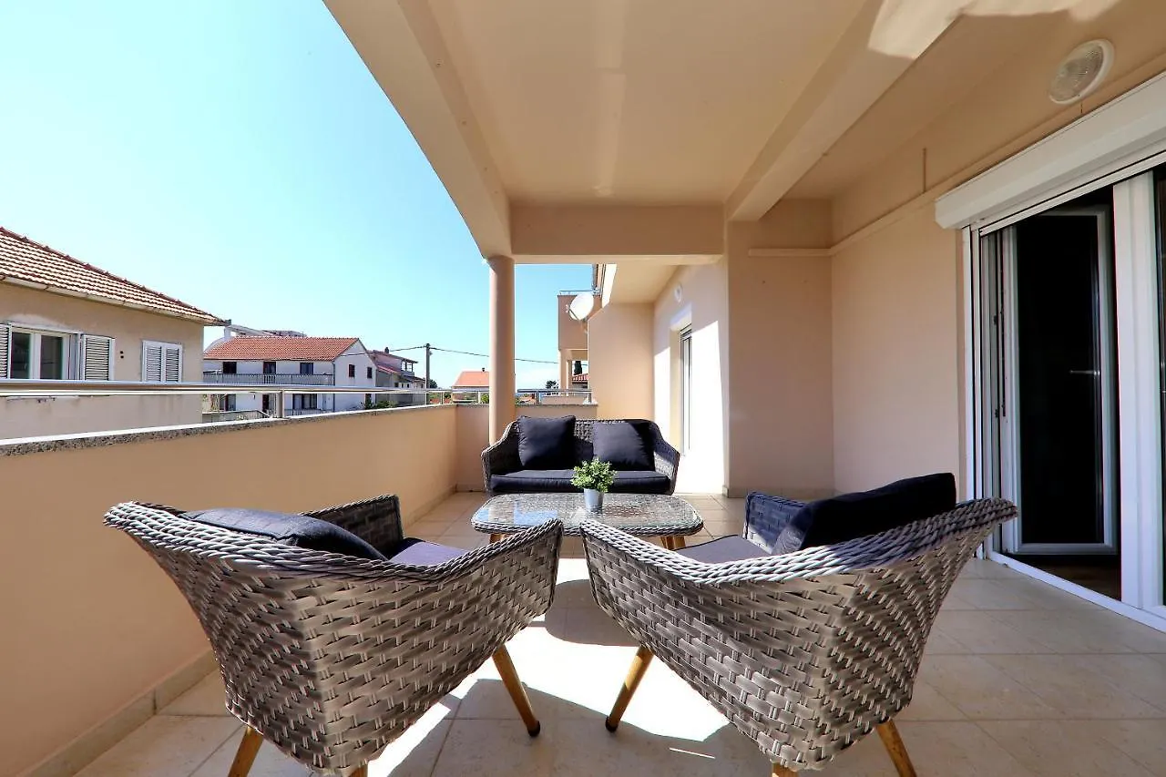 Apartments Meri-Puntamika Zadar 0*,